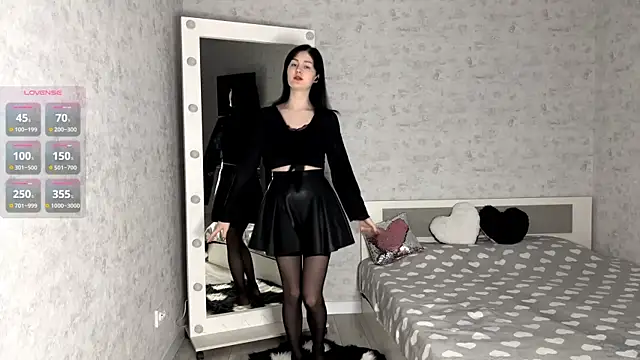 FakeLamb online show from 11.12.25