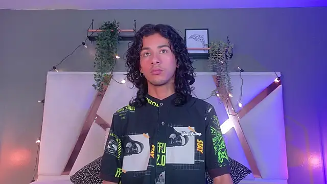 BenjiFiore  online show from 10.14.25