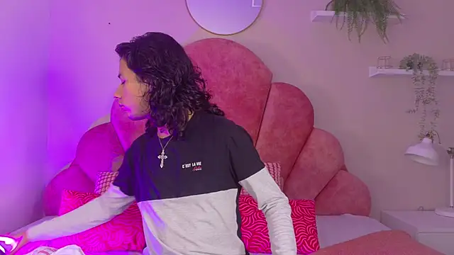 BenjiFiore  online show from 10.27.25