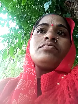 Hansini Gowda online show from 10.27.25