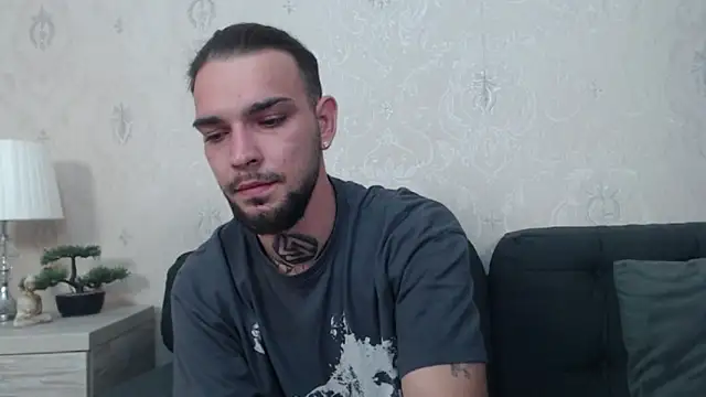 Snapshot of DanyelCarter chatting on 09.25.25 DanyelCarter online show from 09.25.25