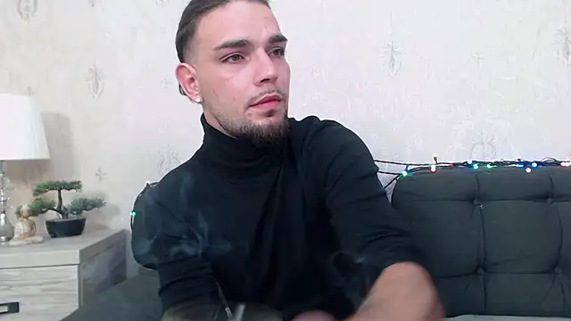 Snapshot of DanyelCarter chatting on 10.11.25 DanyelCarter online show from 10.11.25