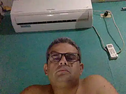 Snapshot of Katracho6969 chatting on 11.03.25 Katracho6969 online show from 11.03.25