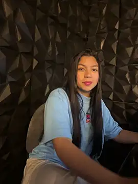 lil charme online show from 10.27.25