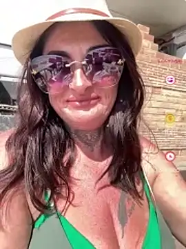IrishmilfAnna online show from 05.18.26