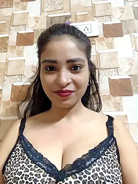 QUEEN-ADITI online show from 10.08.25