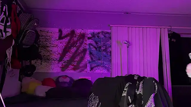 xoFrankie online show from 12.21.25