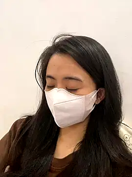 Snapshot of Mochi21 chatting on 09.27.25 Mochi21 online show from 09.27.25