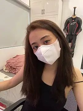 Snapshot of Mochi21 chatting on 10.14.25 Mochi21 online show from 10.14.25