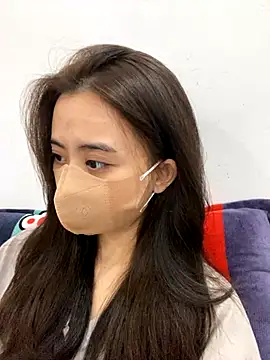 Snapshot of Mochi21 chatting on 10.31.25 Mochi21 online show from 10.31.25