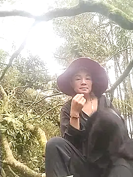 Snapshot of Hoala7890 chatting on 10.03.25 Hoala7890 online show from 10.03.25