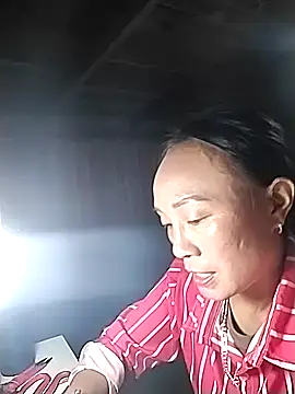 Snapshot of Hoala7890 chatting on 10.19.25 Hoala7890 online show from 10.19.25