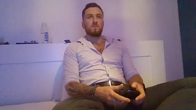 Snapshot of Keviios chatting on 09.14.25 Keviios online show from 09.14.25