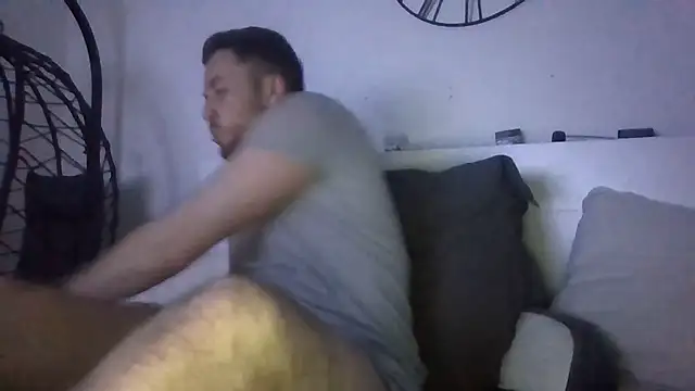 Snapshot of Keviios chatting on 10.08.25 Keviios online show from 10.08.25