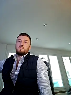 Snapshot of Keviios chatting on 10.17.25 Keviios online show from 10.17.25