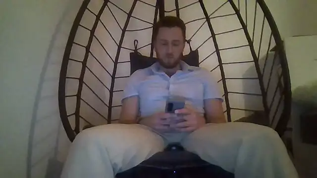 Snapshot of Keviios chatting on 10.19.25 Keviios online show from 10.19.25