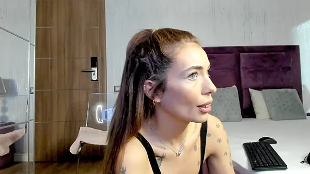 Snapshot of JessicaSky_ chatting on 06.13.26 JessicaSky online show from 06.13.26