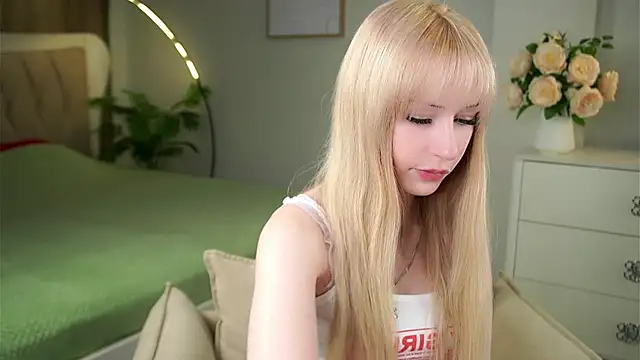 MarciDarugar online show from 12.17.25