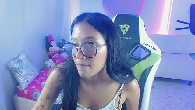 mishel hott online show from 09.29.25