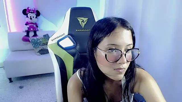 mishel hott online show from 10.18.25