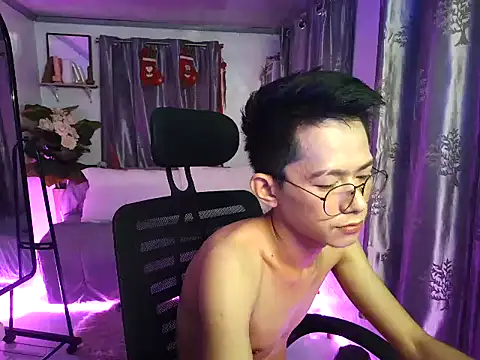 Skinny CumLoader69 online show from 11.17.25