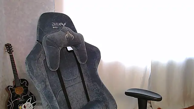 Molly  Mur online show from 09.10.25