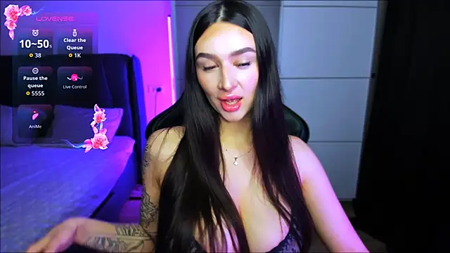 Veronica Larsson online show from 11.03.25