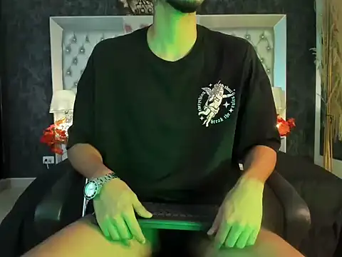 Snapshot of JhosuaCollins_ chatting on 10.22.25 JhosuaCollins  online show from 10.22.25