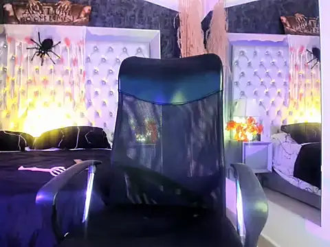 Snapshot of JhosuaCollins_ chatting on 10.25.25 JhosuaCollins  online show from 10.25.25