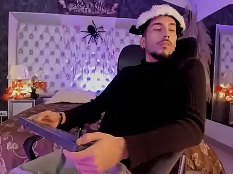 Snapshot of JhosuaCollins_ chatting on 10.31.25 JhosuaCollins  online show from 10.31.25