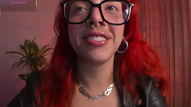 Snapshot of bri_von_dhara__ chatting on 10.04.25 bri von dhara   online show from 10.04.25