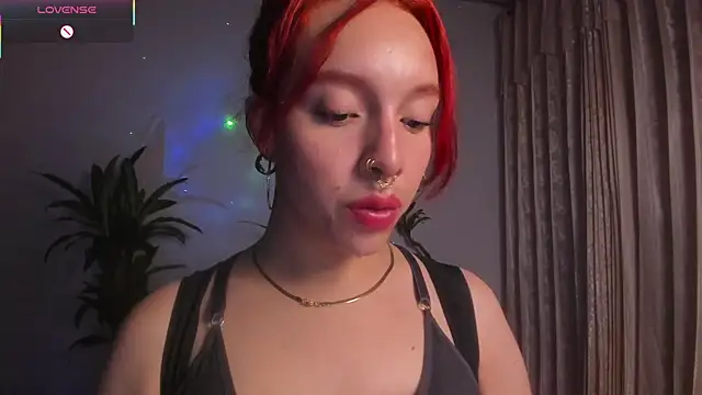 Snapshot of bri_von_dhara__ chatting on 10.06.25 bri von dhara   online show from 10.06.25