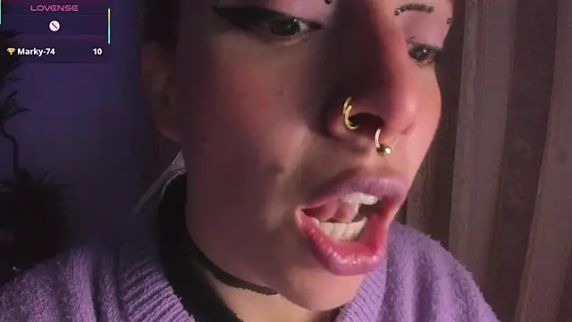 Snapshot of bri_von_dhara__ chatting on 11.06.25 bri von dhara online show from 11.06.25