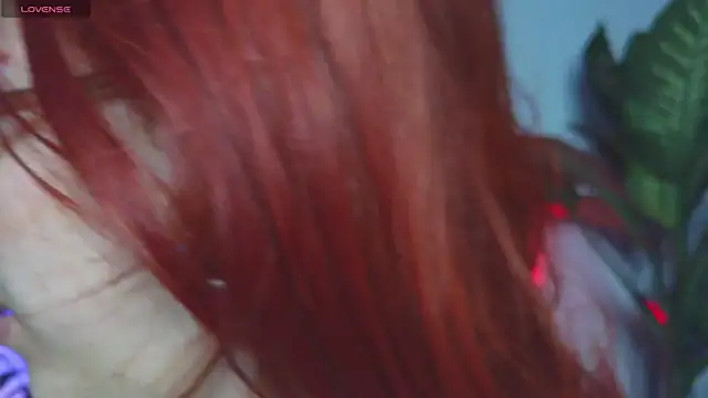 Snapshot of bri_von_dhara__ chatting on 11.12.25 bri von dhara online show from 11.12.25