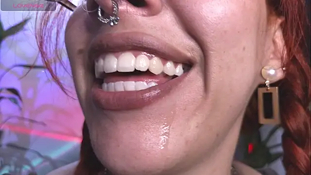 Snapshot of bri_von_dhara__ chatting on 11.16.25 bri von dhara online show from 11.16.25