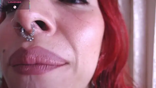 Snapshot of bri_von_dhara__ chatting on 11.27.25 bri von dhara online show from 11.27.25