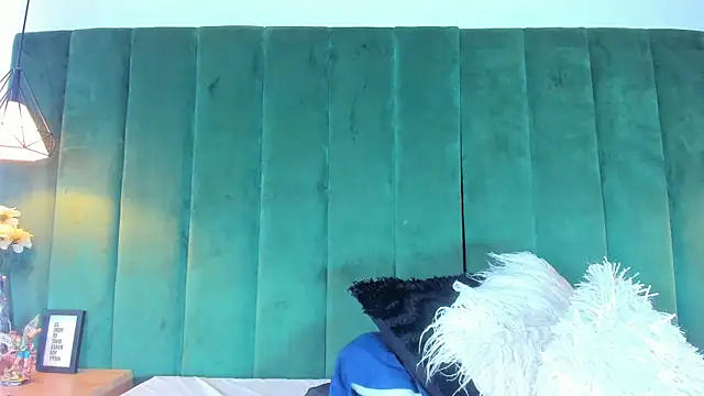 Snapshot of kittyy_milk_001 chatting on 09.28.25 kittyy milk 001 online show from 09.28.25