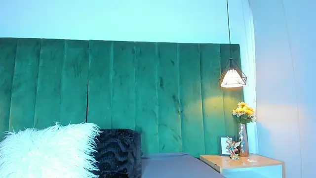 Snapshot of kittyy_milk_001 chatting on 10.03.25 kittyy milk 001 online show from 10.03.25