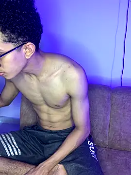 Snapshot of Cj_davis_ chatting on 09.28.25 Cj davis online show from 09.28.25