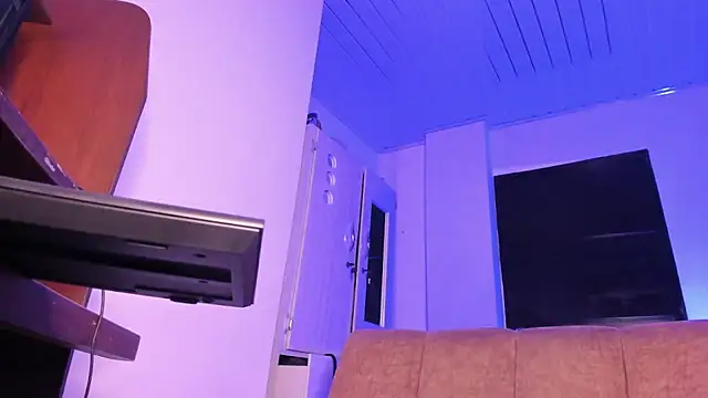 Cj davis  online show from 04.10.26