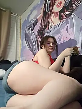 SophiaHarris online show from 10.13.25