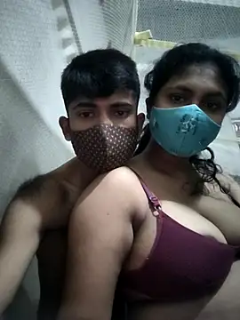 Snapshot of maskedlover321 chatting on 11.28.25 maskedlover321 online show from 11.28.25