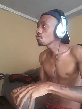 Snapshot of Hidden_African_Fruit chatting on 02.14.26 Hidden African Fruit online show from 02.14.26