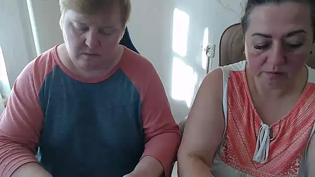 Snapshot of Bertie_Adeline chatting on 10.30.25 Bertie Adeline online show from 10.30.25