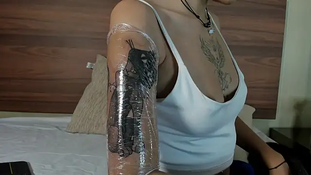 AnnyKitty  online show from 09.20.25