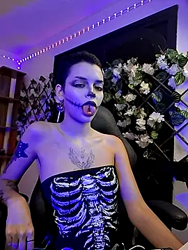 AnnyKitty  online show from 10.22.25