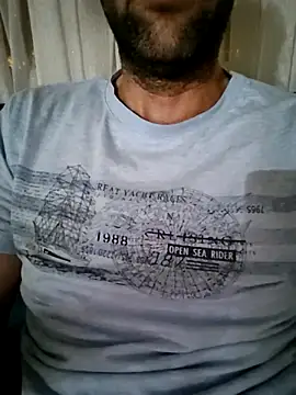 Snapshot of fearleass chatting on 09.12.25 fearleass online show from 09.12.25