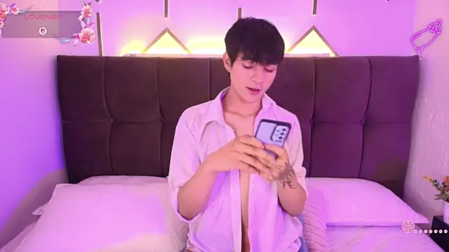 AleAurarashi online show from 04.09.26