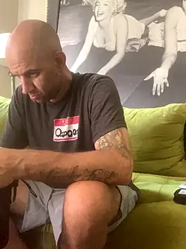 Snapshot of Hothotboyg chatting on 09.08.25 Hothotboyg online show from 09.08.25