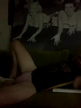 Snapshot of Hothotboyg chatting on 09.09.25 Hothotboyg online show from 09.09.25